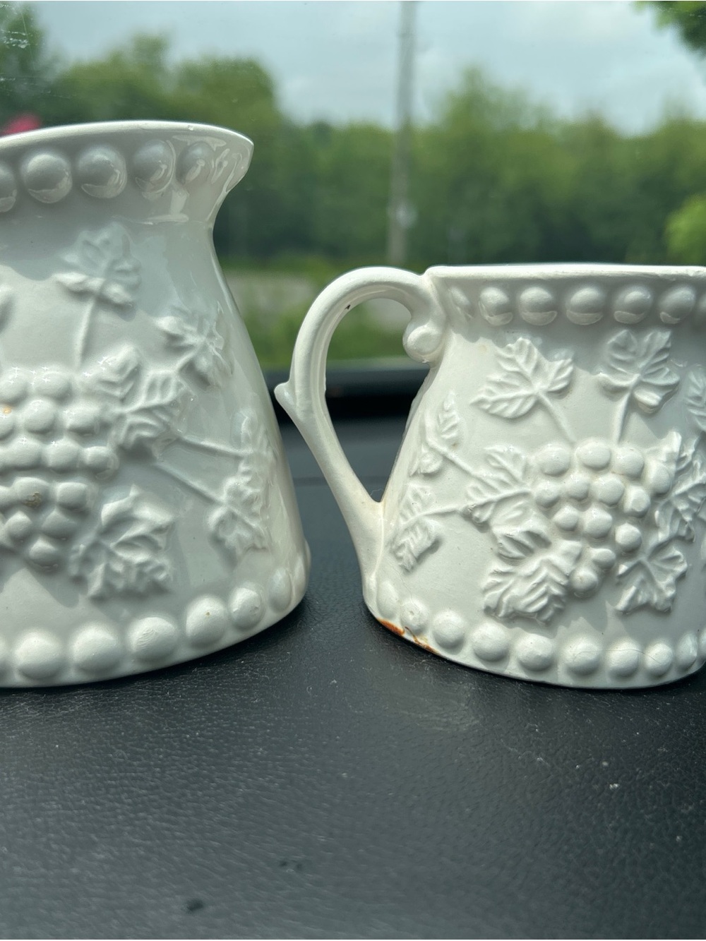 White Embossed Grape Creamer and Sugar Set - Classic Ceramic
